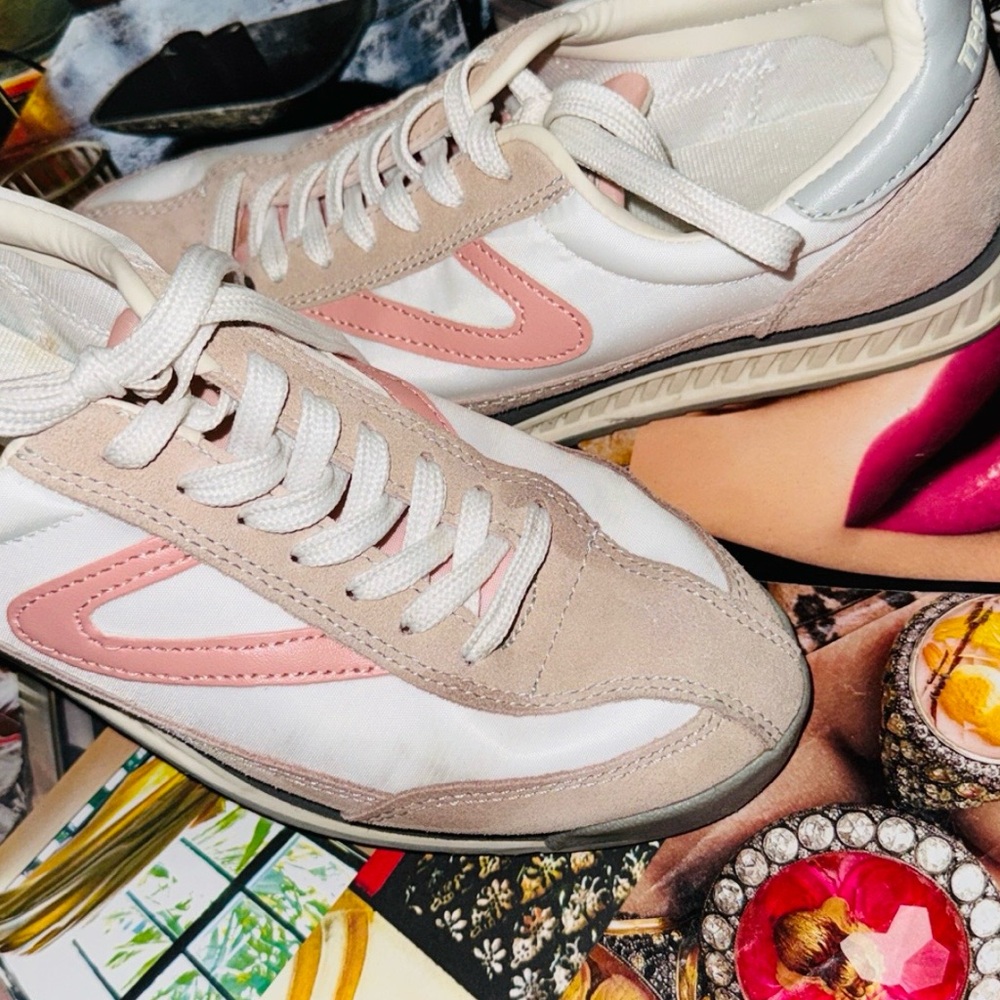 🫶🏻🌹🫶🏻• 🦵🏻 TRETORN x Casual Luxe Vibes 🦵🏻• 🌹🫶🏻🌹